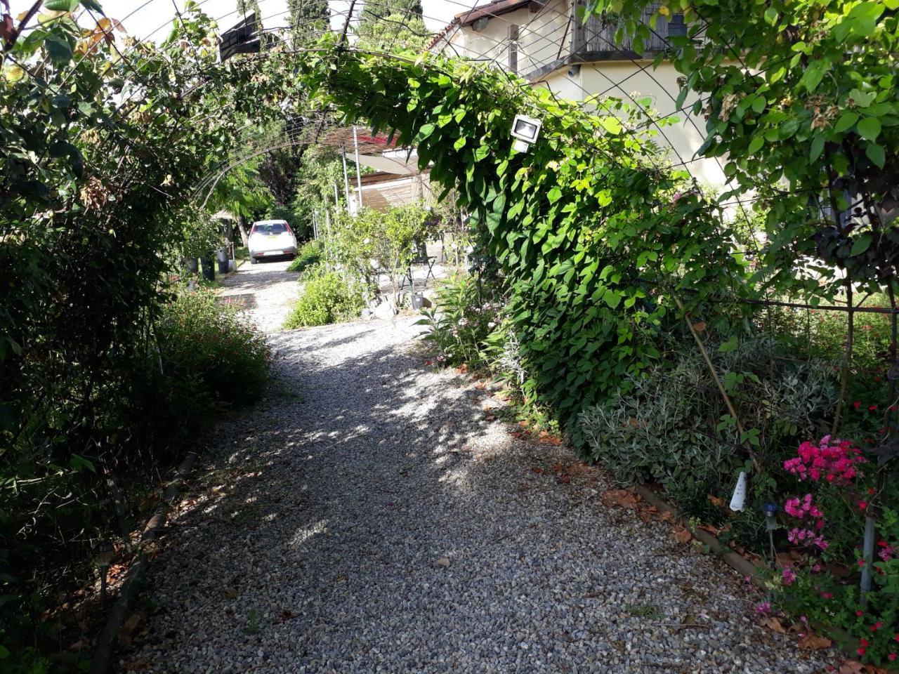 Aux Roses De L'Etang Ξενοδοχείο Capestang Εξωτερικό φωτογραφία